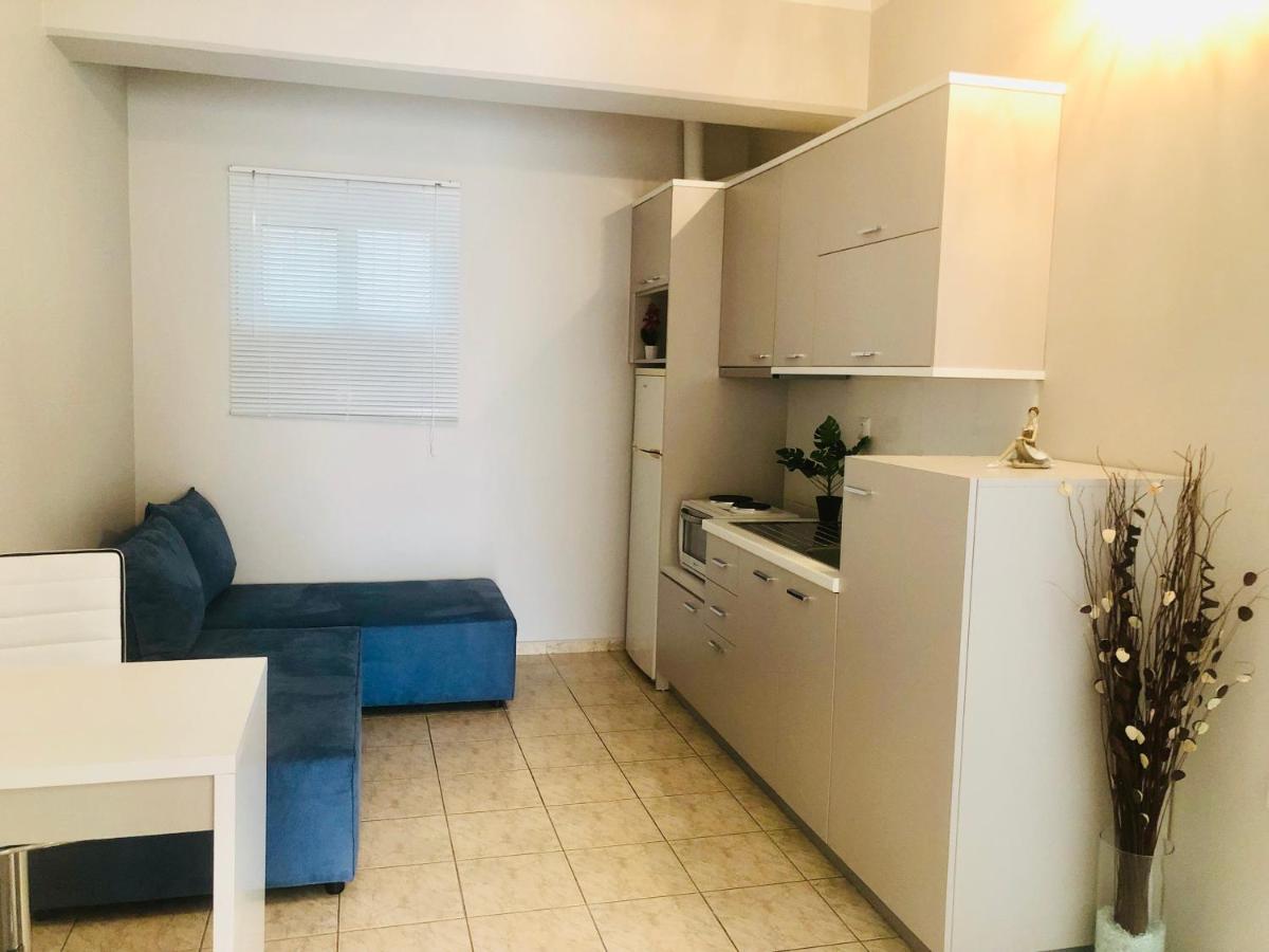 Lovely Apartments D - Housity
