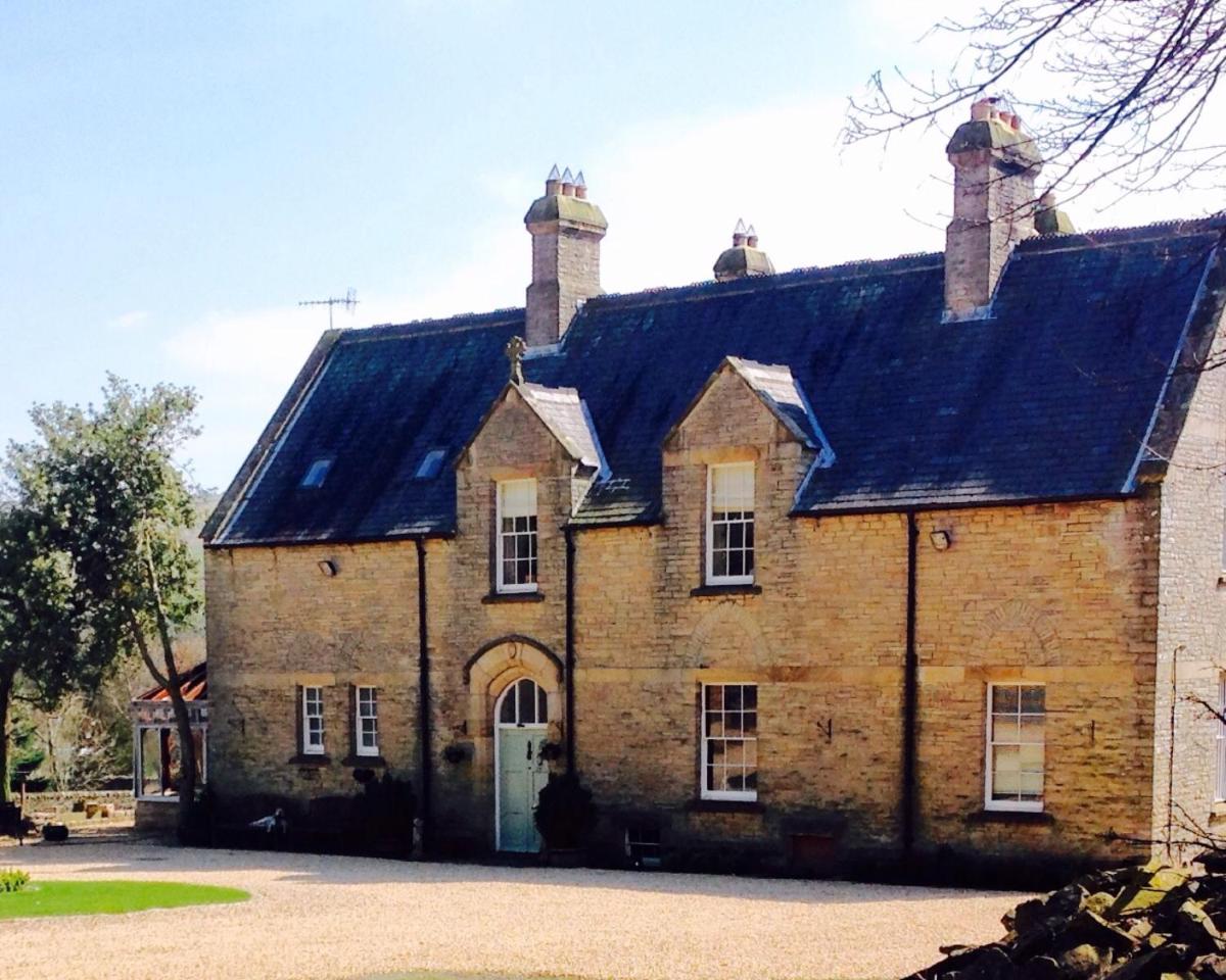 Westgate Manor - Housity