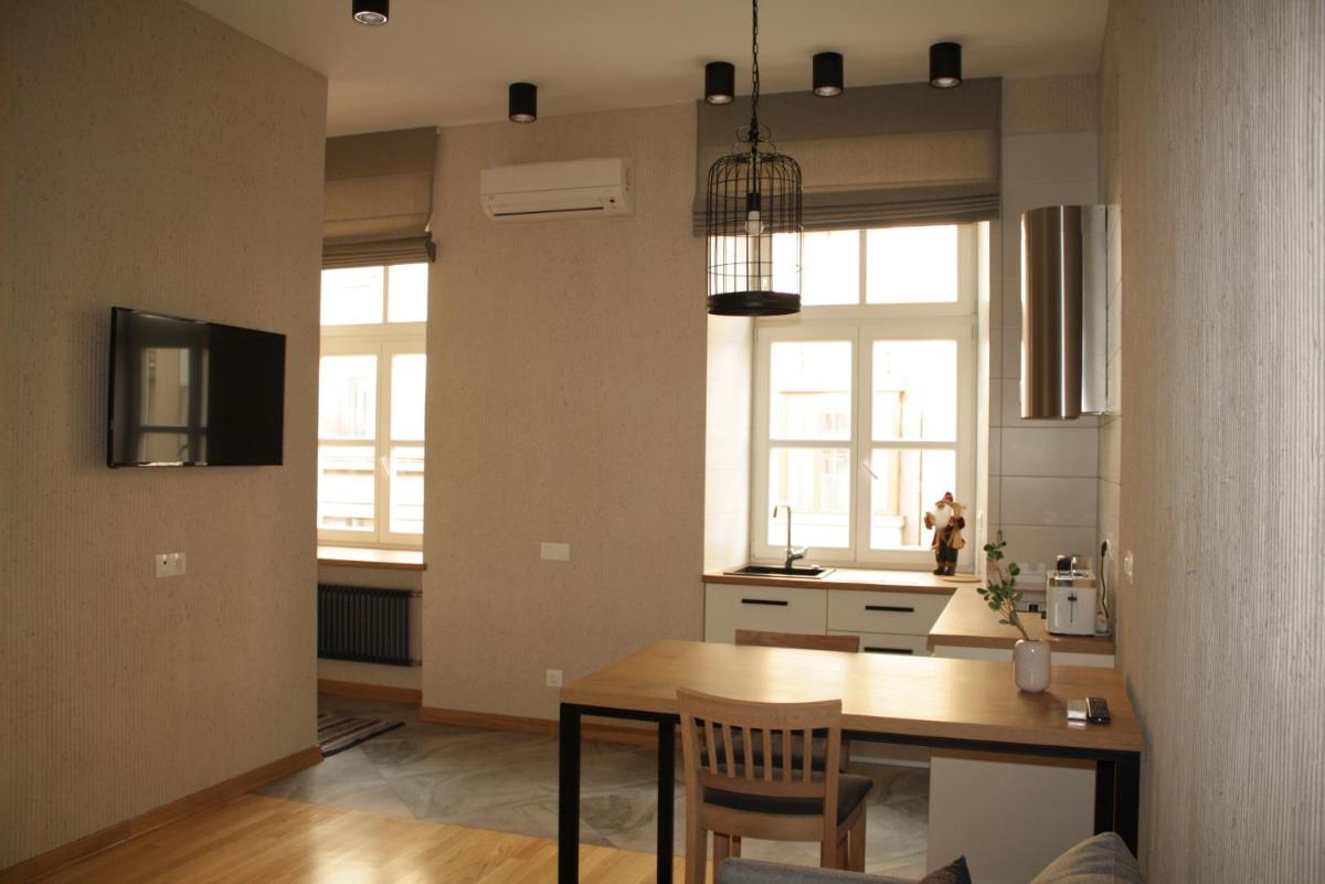 Suitetrails - LVIV WALL STREET APT