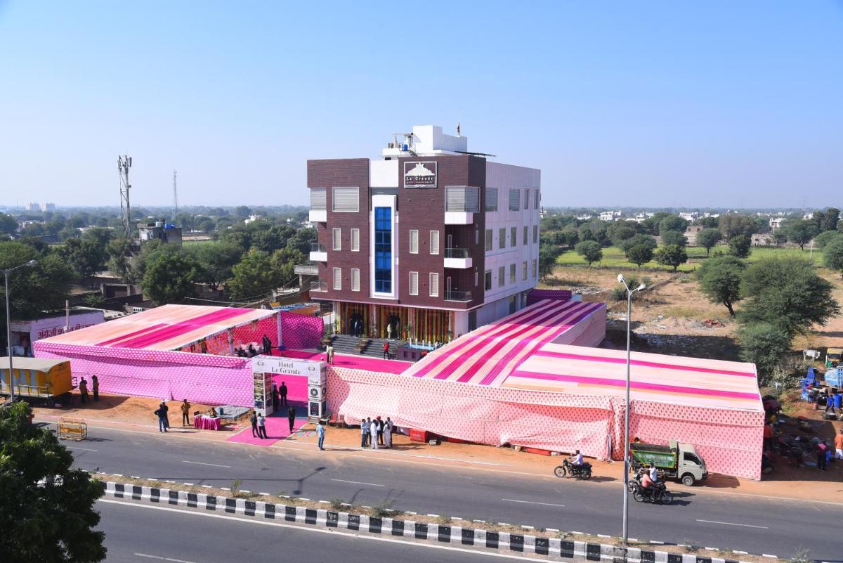 Hotel Le Grande - Housity