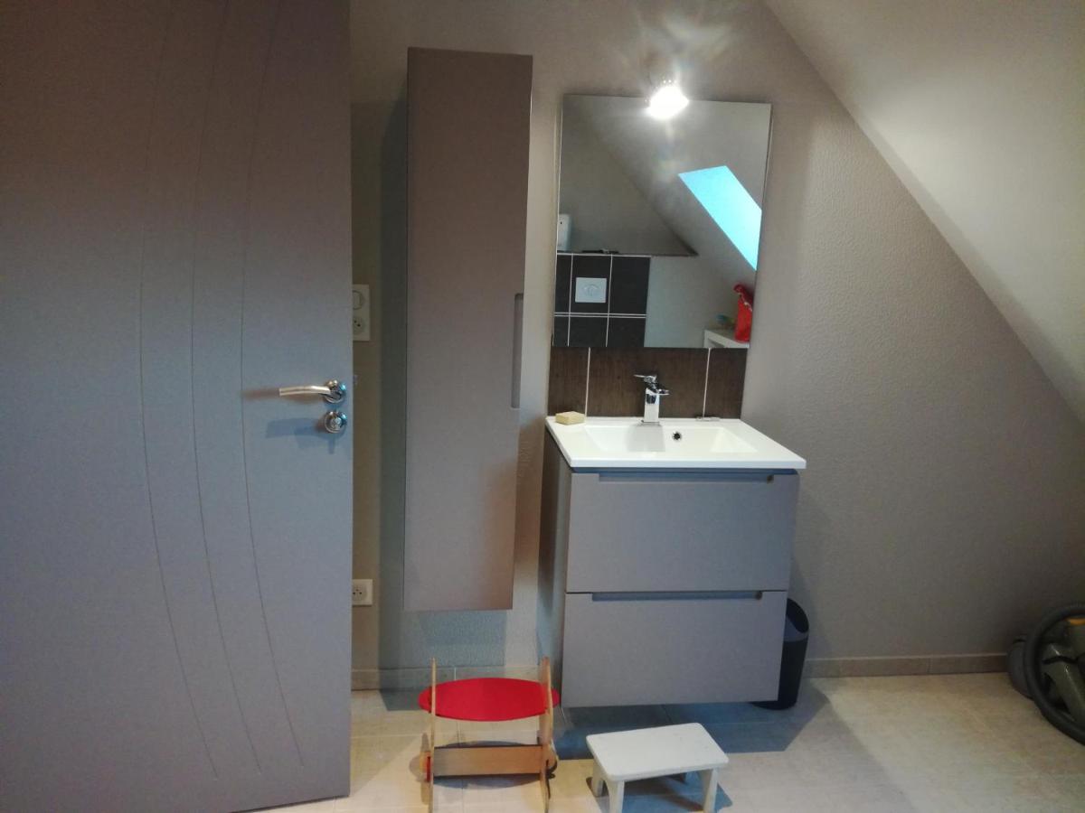 Chambre proche du circuit 2415 route des vignes - Housity