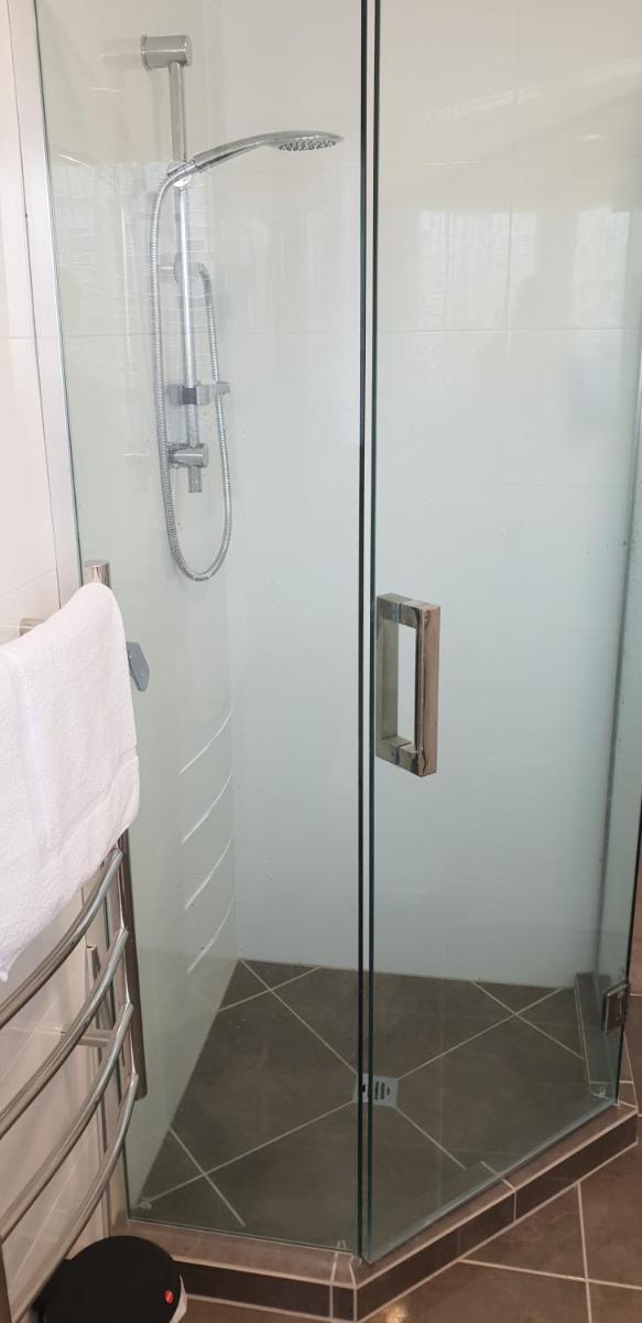 Rose Apartments Unit 6 Central Rotorua-Accommodation & Spa - Hizvo
