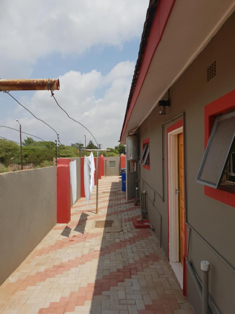 Suitetrails - Mathlyn Guesthouse Gaborone