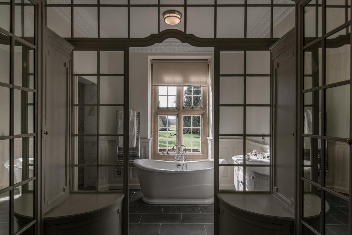 Tylney Hall Hotel - Housity