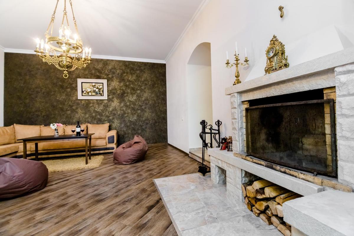 Comfortable House on Marjanishvili - Housity