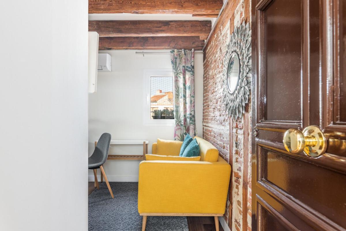BNBHolder Mignon MALASAÑA - Housity