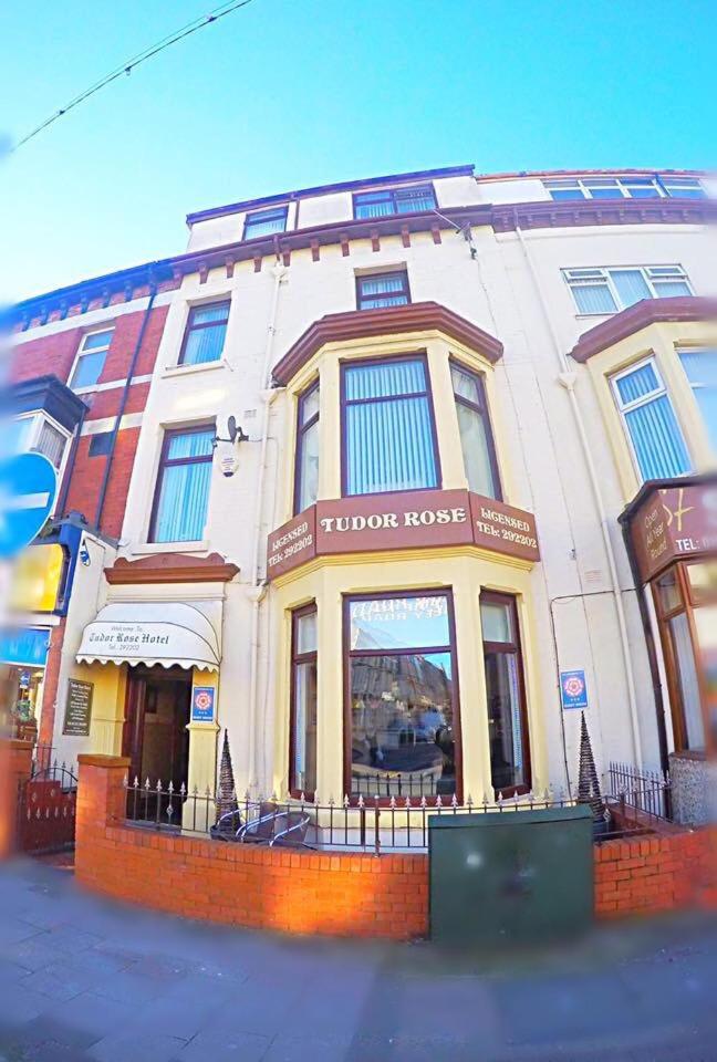 Tudor Rose Hotel - Housity