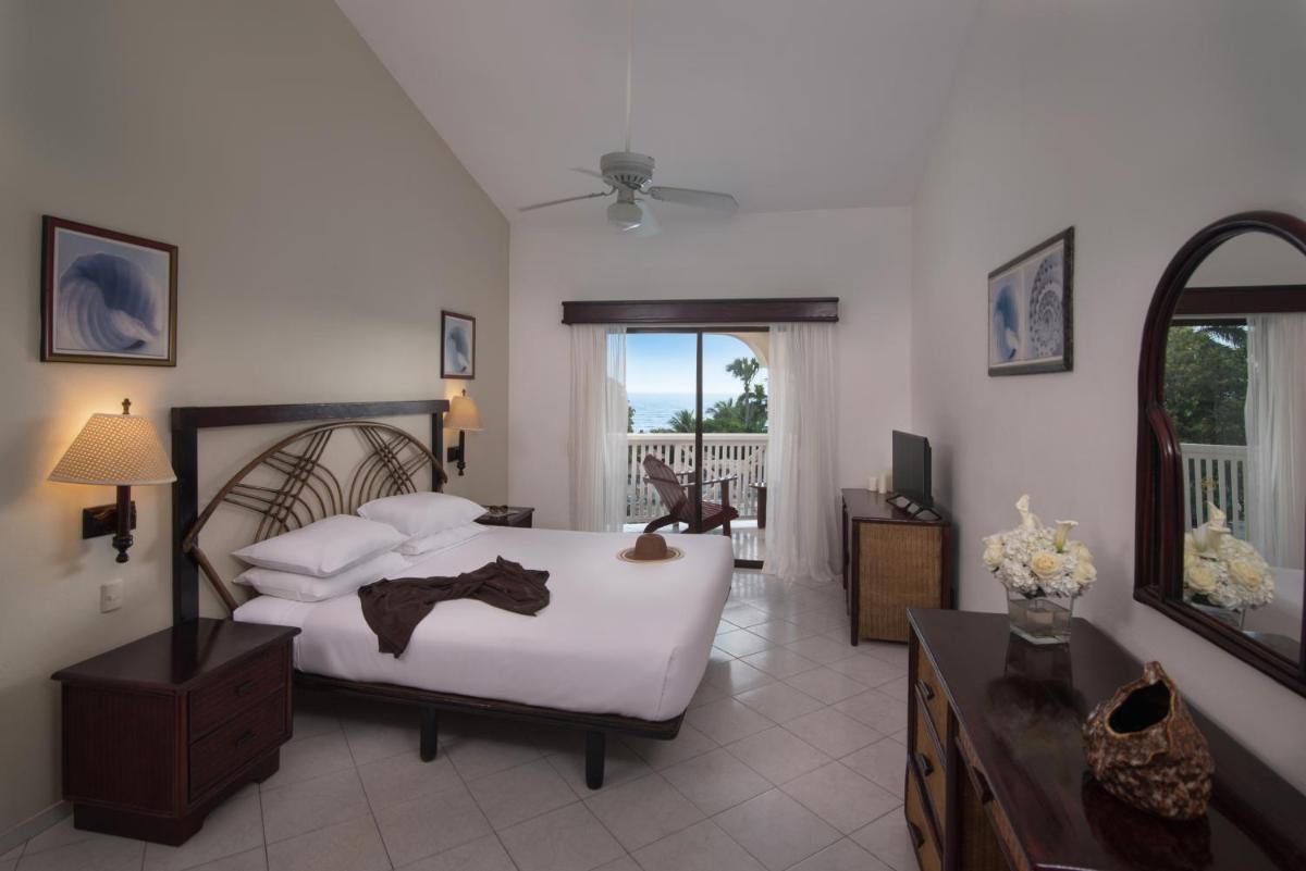 Lifestyle Tropical Beach Resort & Spa All Inclusive - Housity