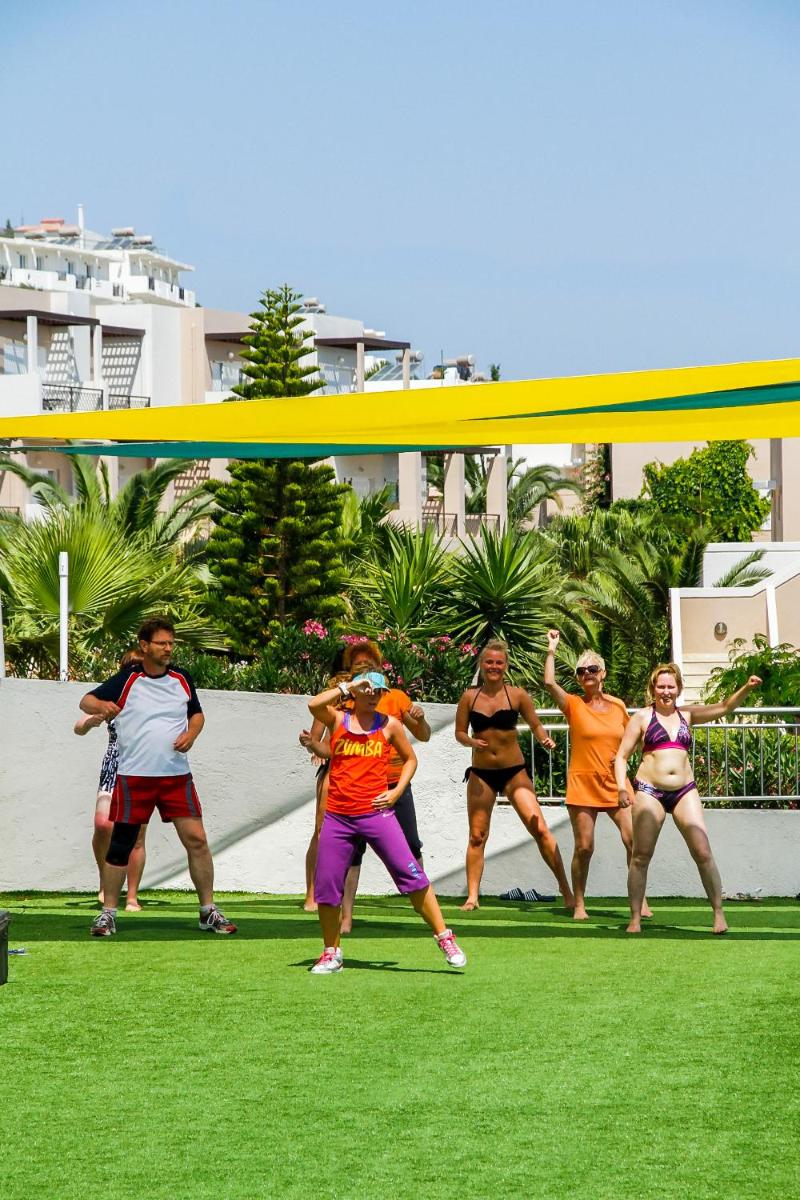 Grand Hotel Holiday Resort - Housity