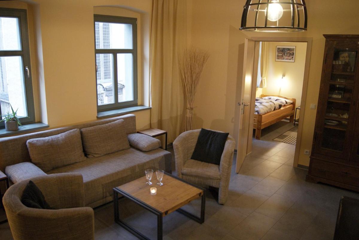 Ferienwohnung am Kirchplatz - Housity