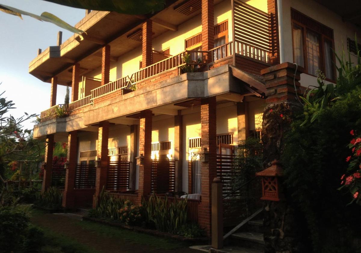 Suitetrails - KARANG SARI Guesthouse