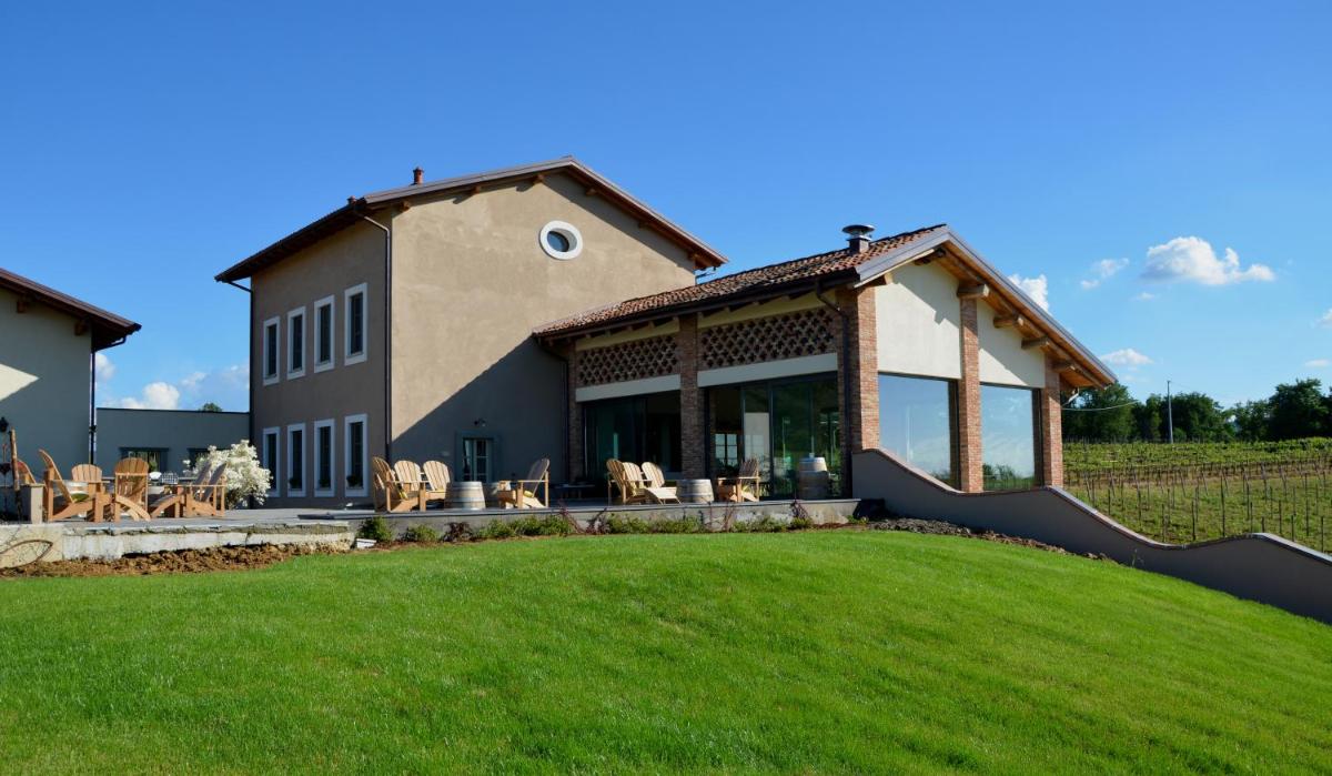 Prime Alture Wine Resort - Housity