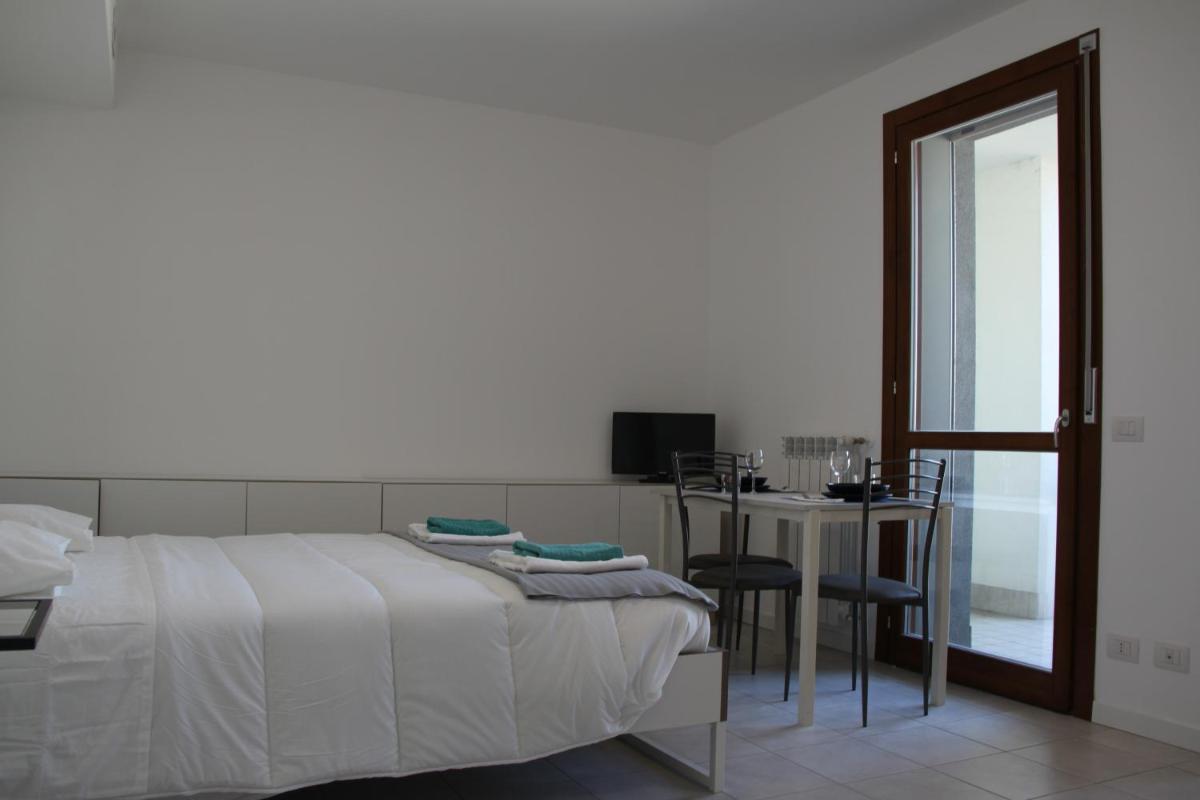 Luxory Suites - Housity