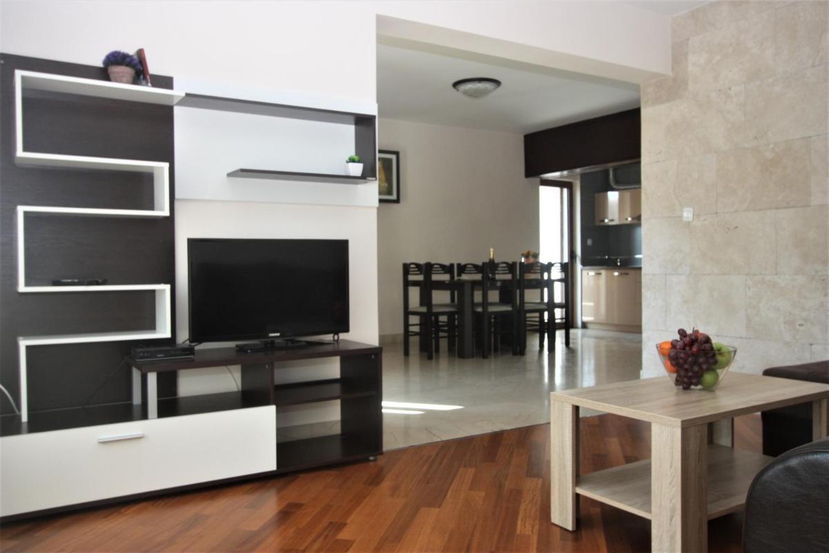 Lusso  Budva - Housity