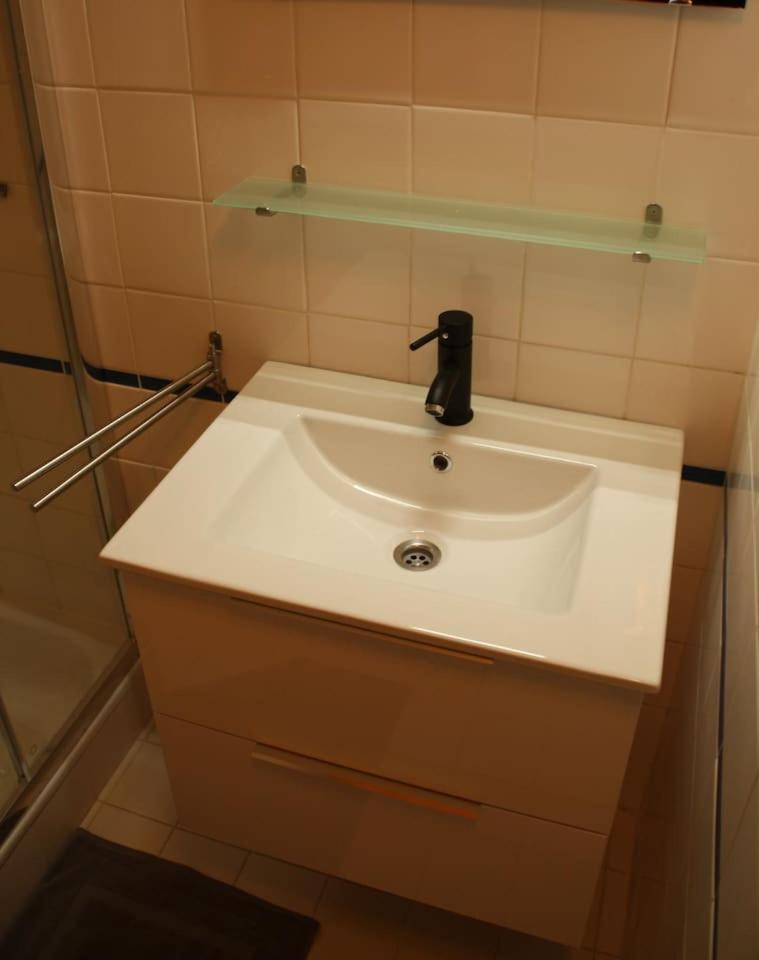 Spacious Studio minutes away Kirchberg & Lux Airport - Housity