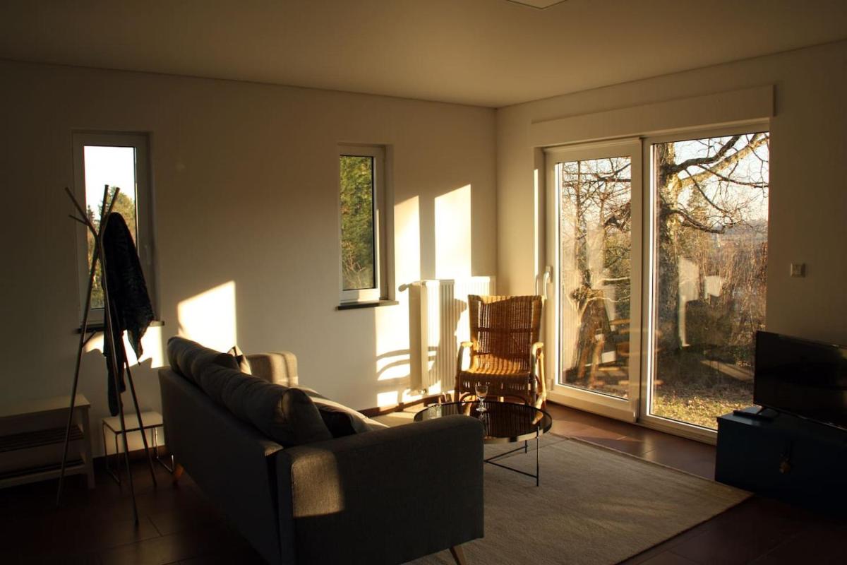 Spacious Studio minutes away Kirchberg & Lux Airport - Housity