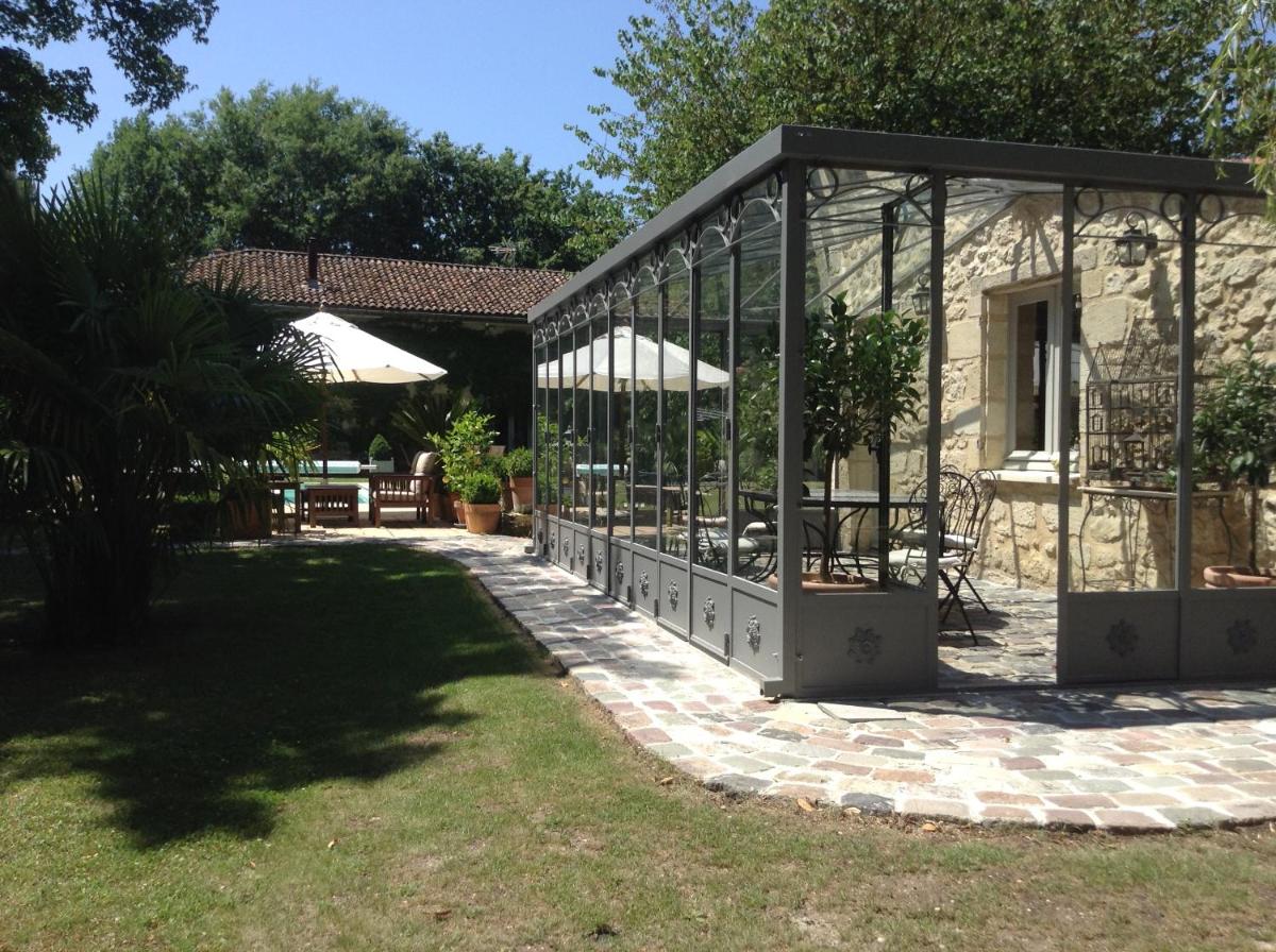 Chambres d'hôtes Domaine de Ginouilhac - Housity