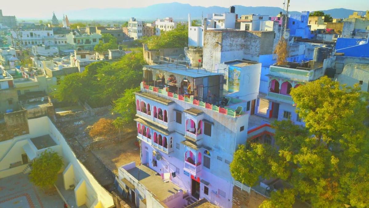 Hotel Paramount Palace - Housity