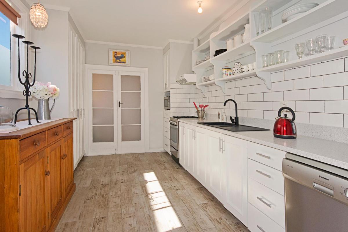Grove Garden Villa - Housity