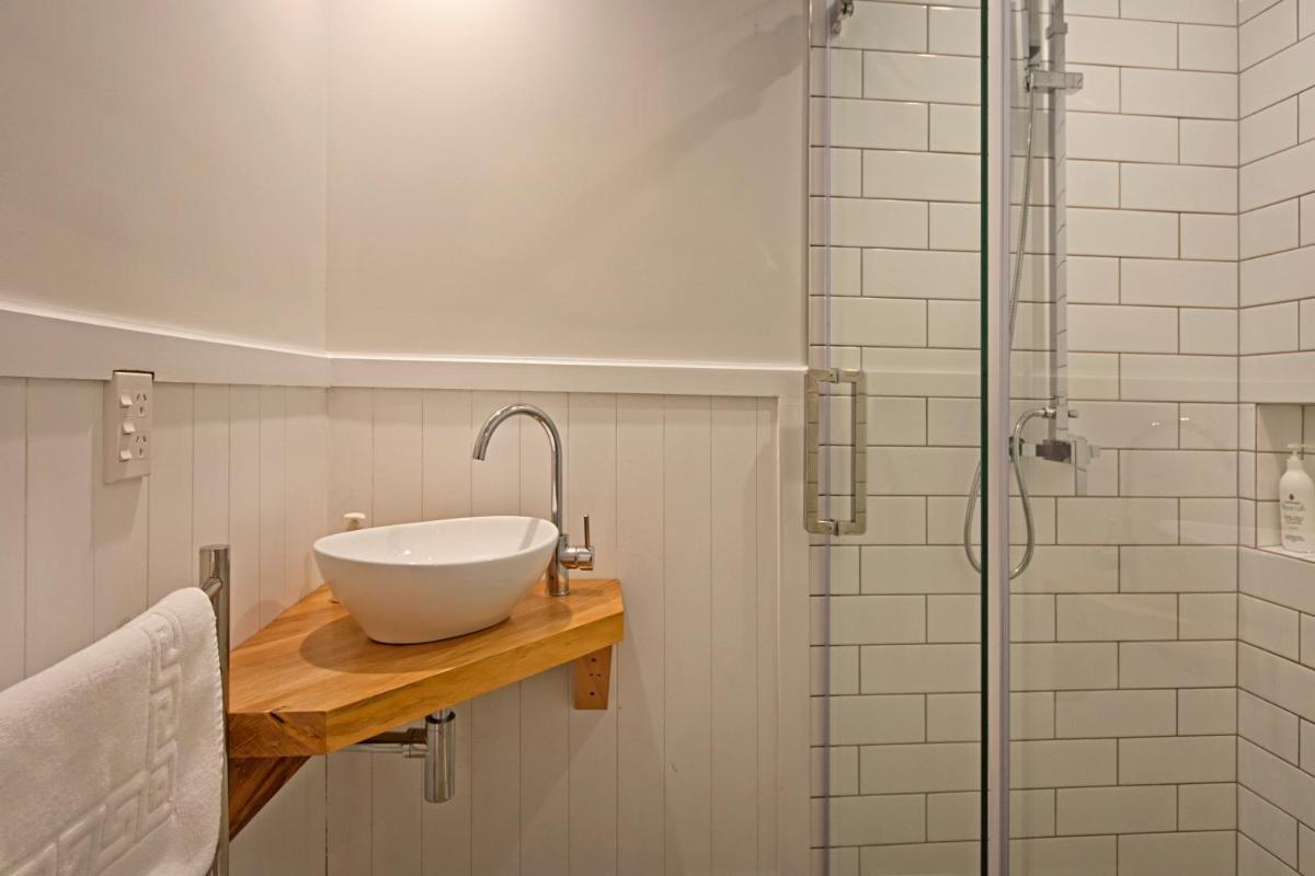 Grove Garden Villa - Housity