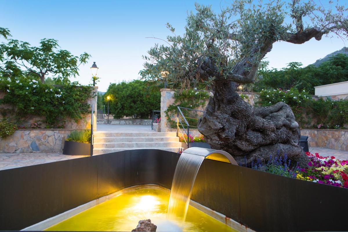 Jardín al aire libre en Monnaber Nou Finca Hotel & Spa