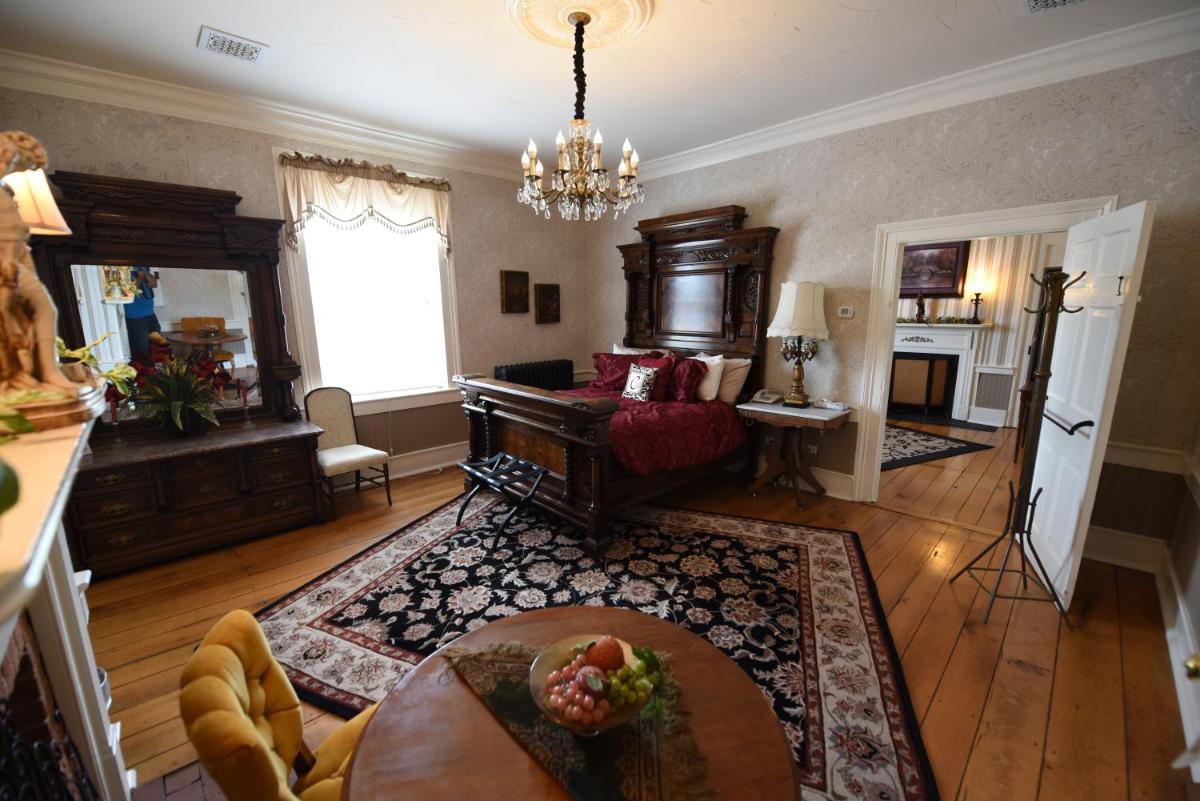 Casselman Inn - Housity