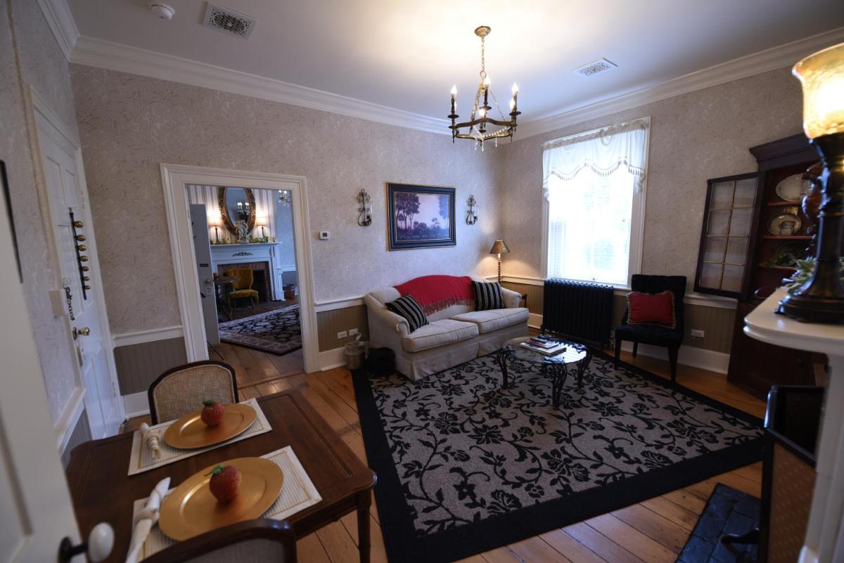 Casselman Inn - Housity