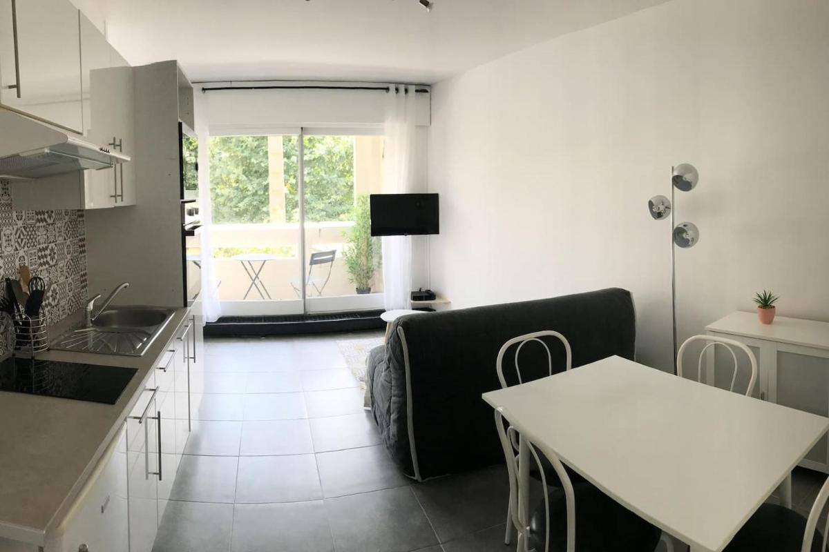 Charmant studio, centre-ville - Housity