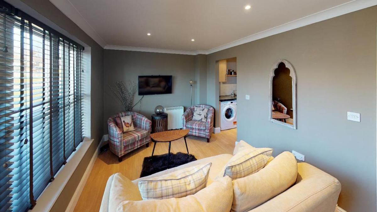 Little Bury Barn - Housity