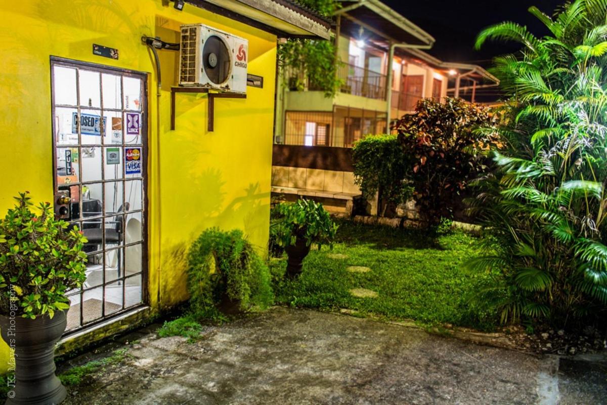 Tonys Guest House - Housity