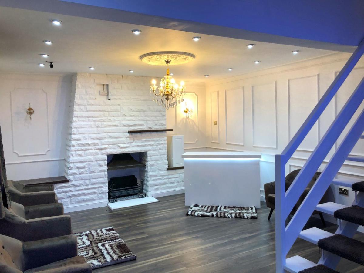 STIFFORD CLAYS FARM HOTEL - Housity