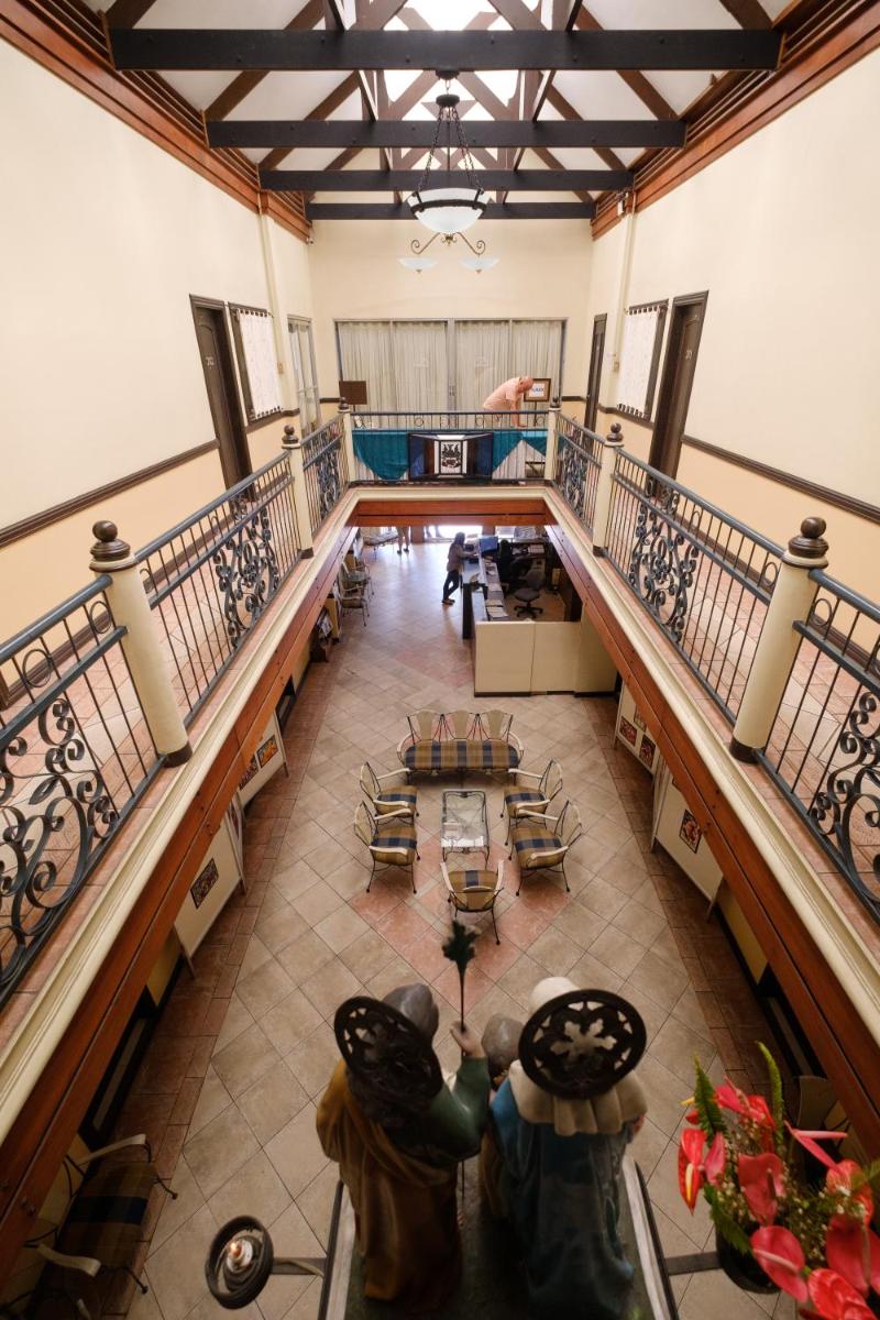 Lispher Inn - Housity
