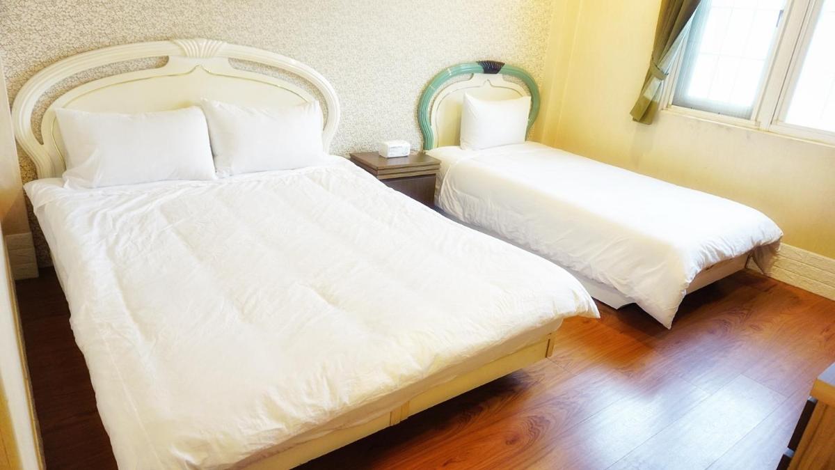 Red Roof B&B - Hizvo