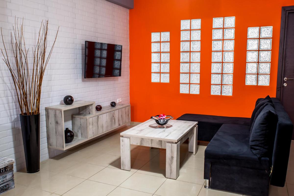 Central Beauty - Housity