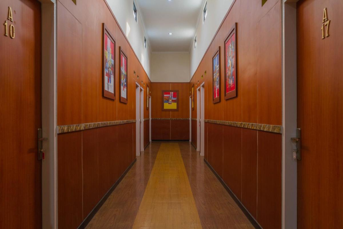 RedDoorz Plus near IPDN - Housity