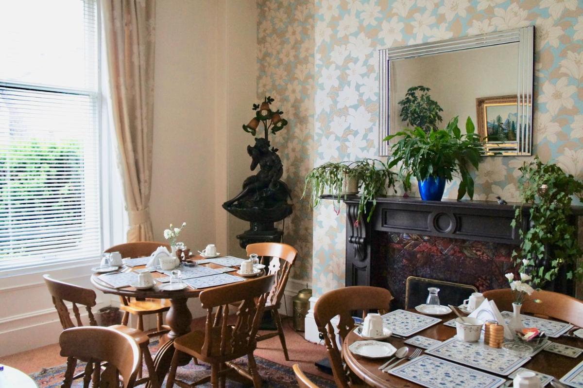 Camillia Guest House - Housity