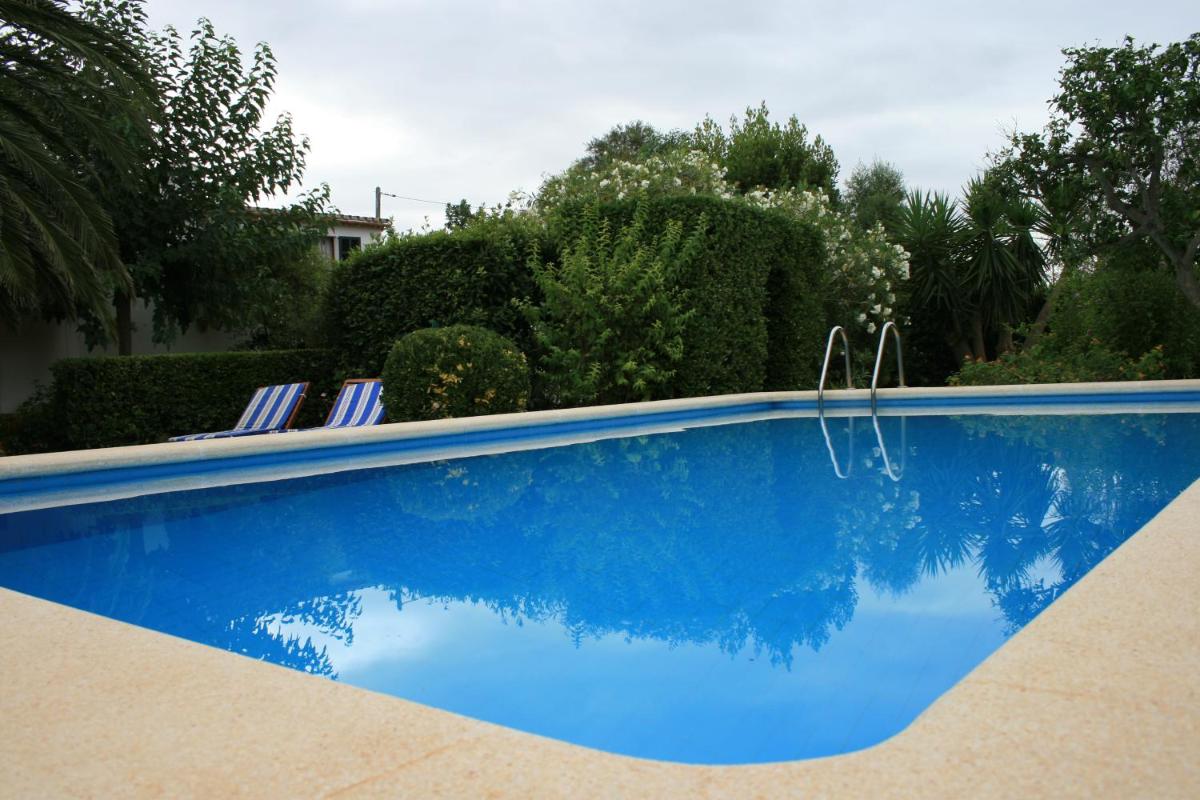 Roig Miquel house just 10m driving from Pollensa - Housity