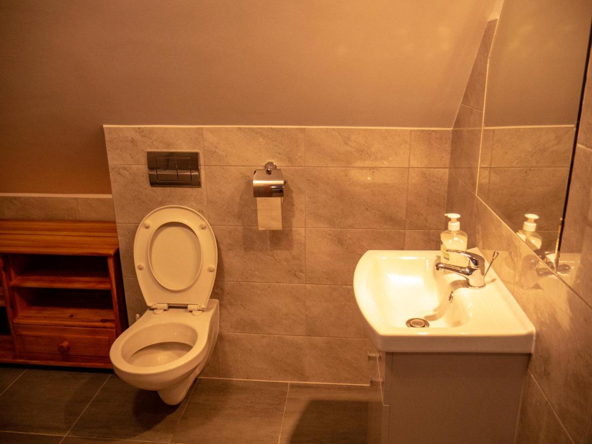 Ani Konferencje imprezy Wypoczynek - Housity