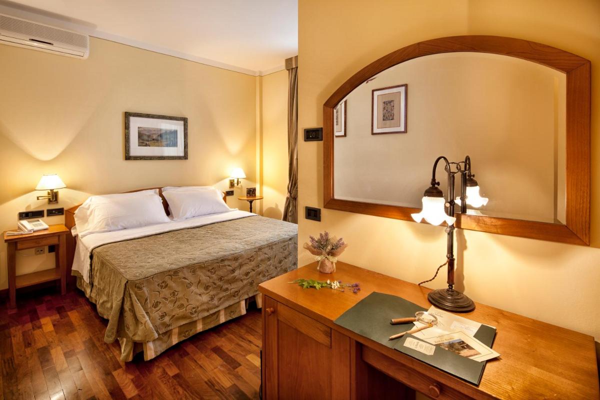 La Macchia - Housity