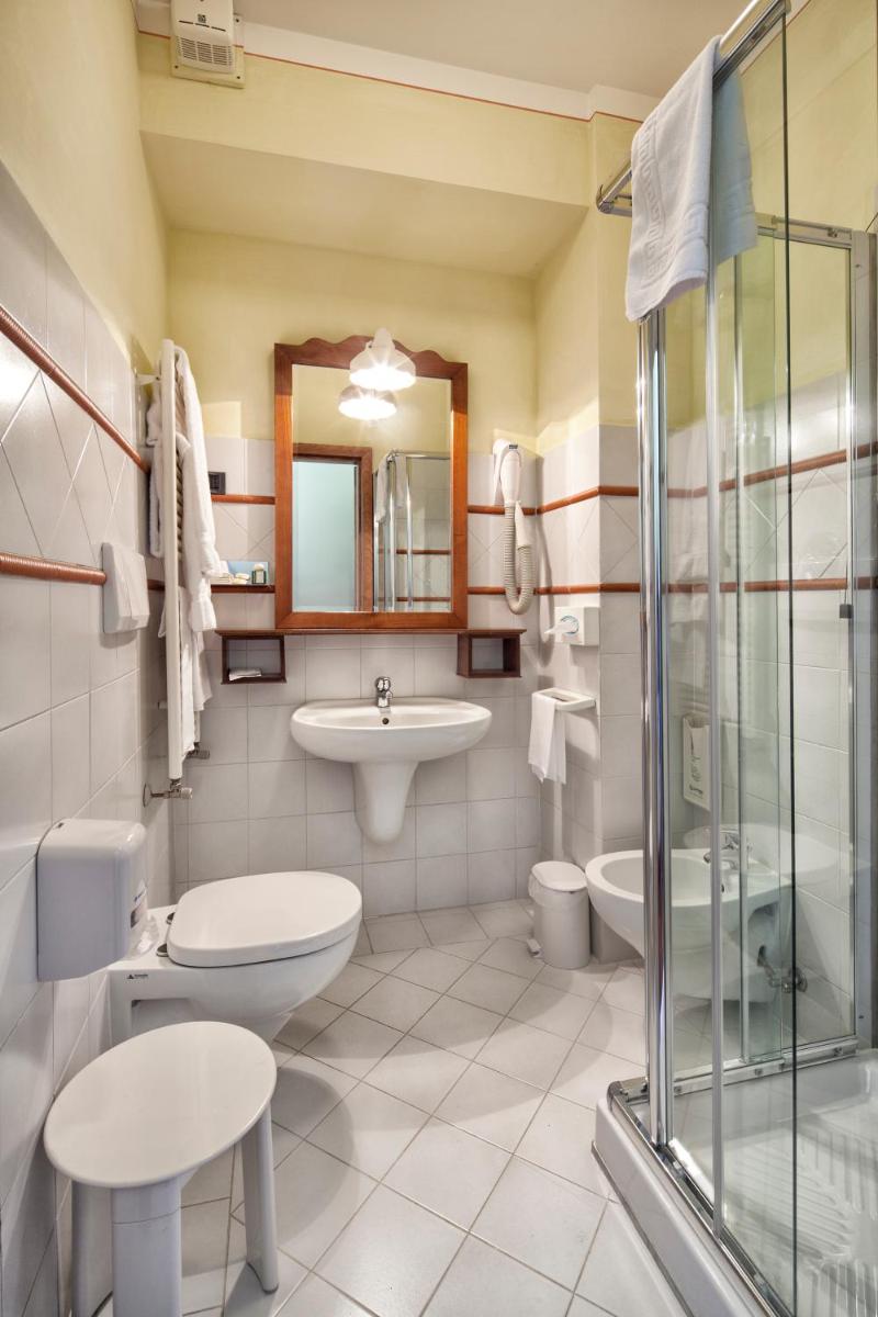 La Macchia - Housity