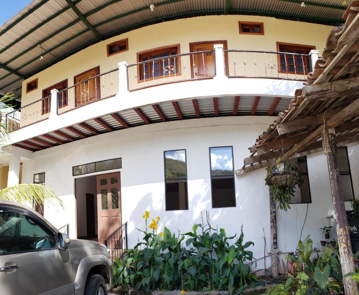 Hostal Casa Vieja - Housity
