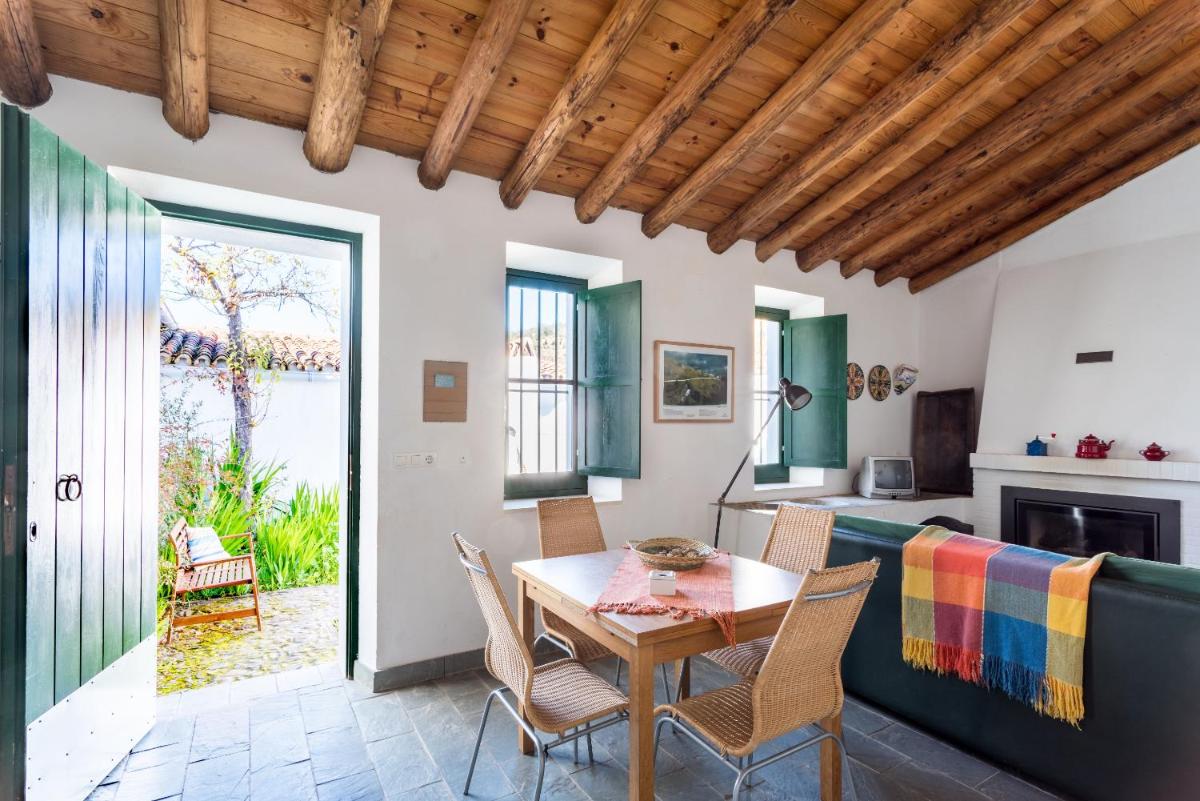 Casa del Ingeniero ,4 Hab 8 Pers Alberca, barbacoa - Housity