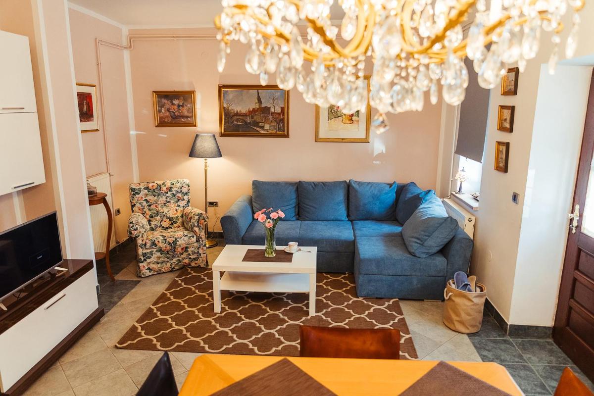 House Aurora - FREE Parking - Housity