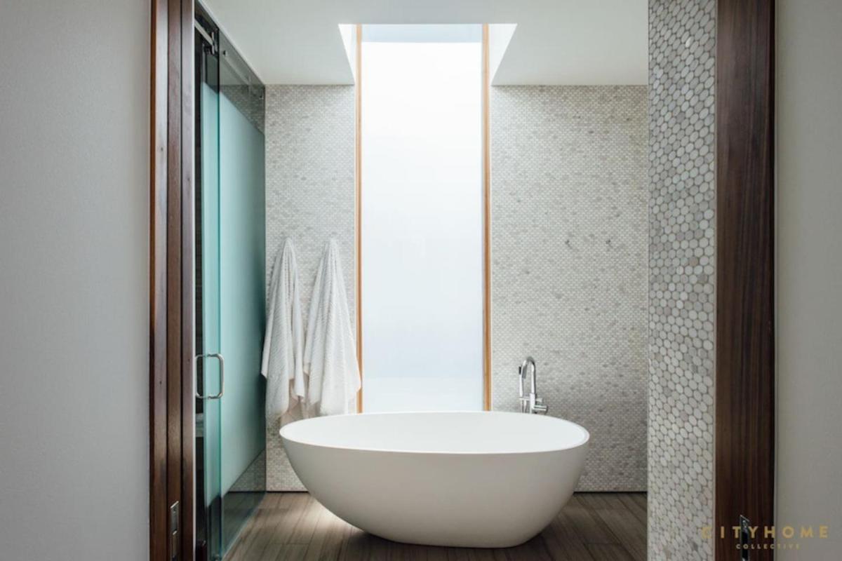 Designer Style Luxury MODERN 5 Star Salt Lake City - Housity