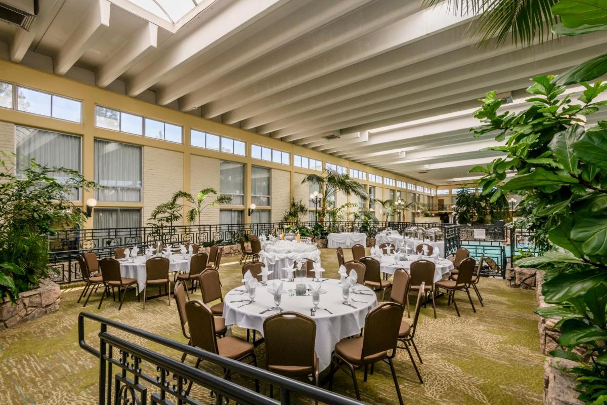 Wyndham Garden Fresno Yosemite Airport - Housity