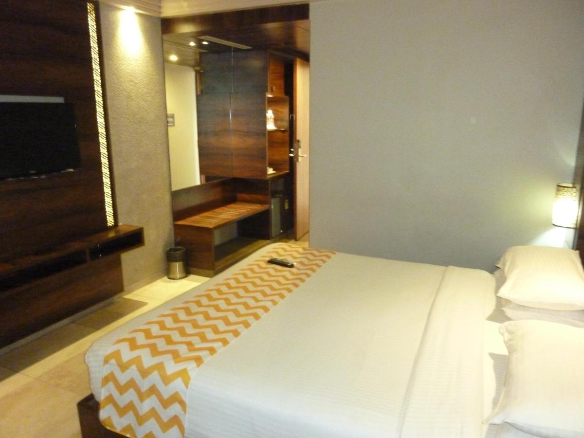 Hotel New Bengal - Housity