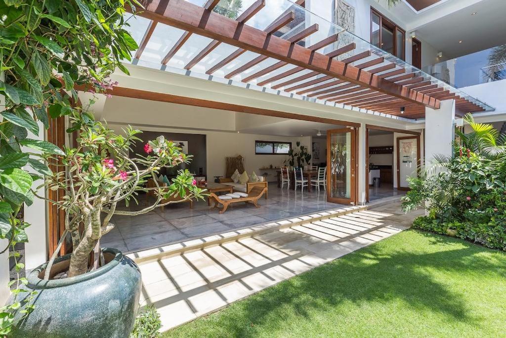 Villa Eight Senses - Housity
