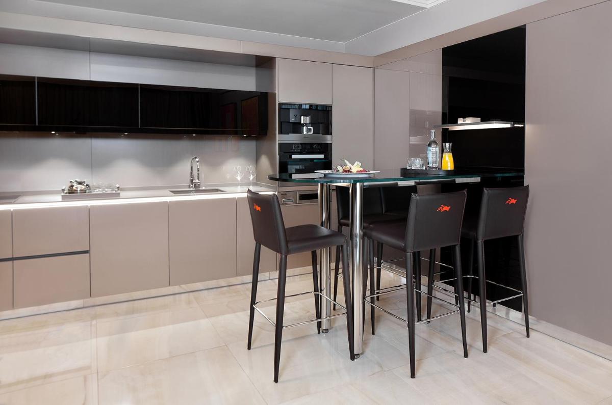 Una cocina o zona de cocina en Alàbriga Hotel GL