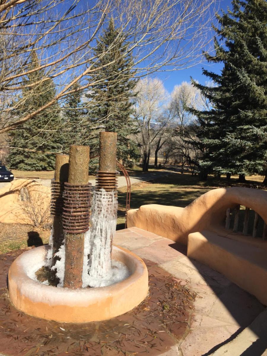 Old Taos Guesthouse B&B - Housity