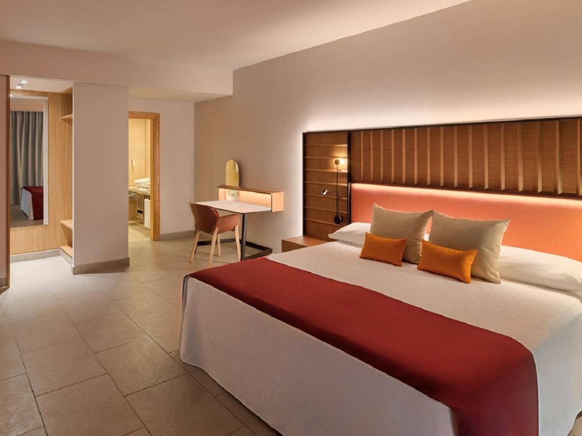 Cama o camas de una habitación en Adrián Hoteles Roca Nivaria